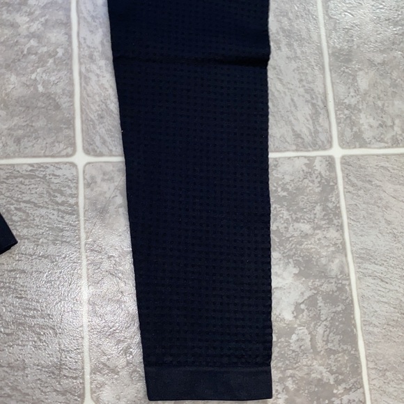Black Seamless high waisted leggings small - Picture 5 of 8